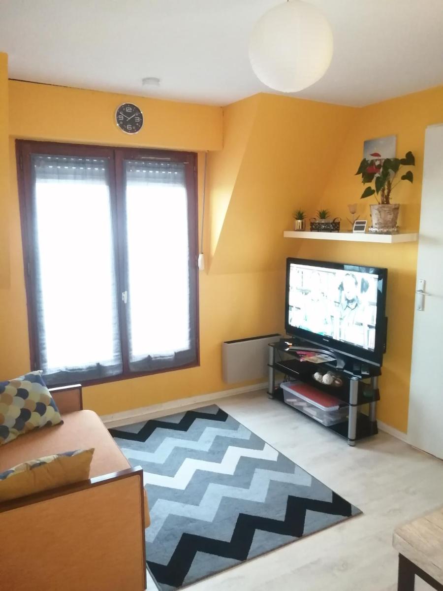 Appartement à 50 m de la plage avec WIFI et Netflix - Housity