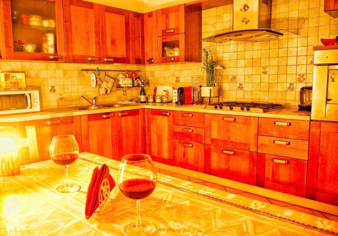 Peaceful Villa 20 min from sea - Housity