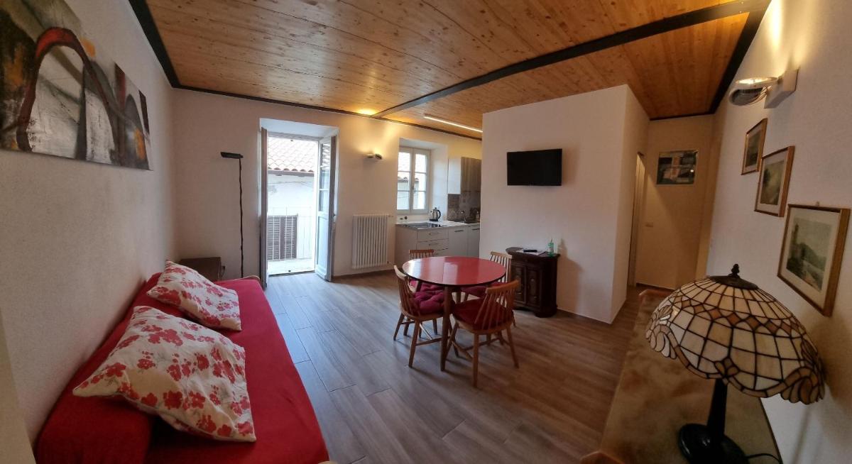Domus Alba Lenno - Housity