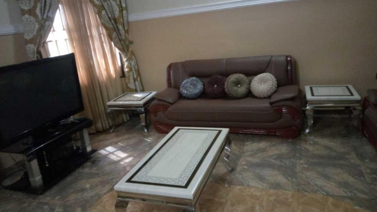 Holiday in an Exclusive Villa - Housity