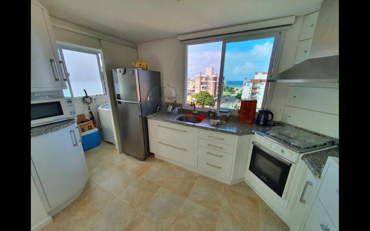 Suitetrails - Apartamento Cobertura PALMAS DO ARVOREDO para 7 pessoas a 250m do mar com terraço e vista maravilhosa