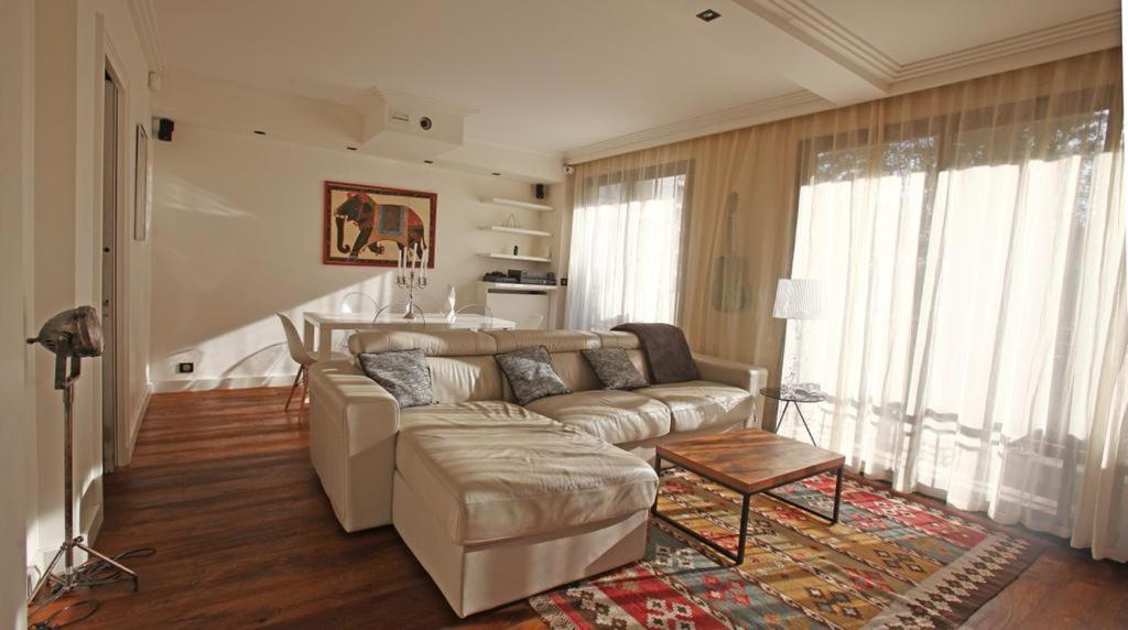 George Apartment in Neuilly - Housity