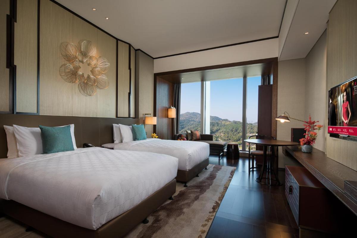 HUALUXE Xiamen Haicang Habour View - An IHG Hotel - Housity