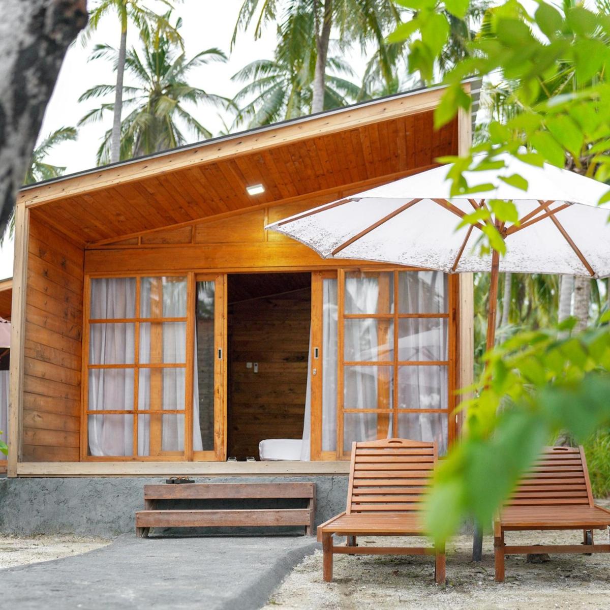Pulau Mahitam Resort & Cottage by Hotelku - Housity