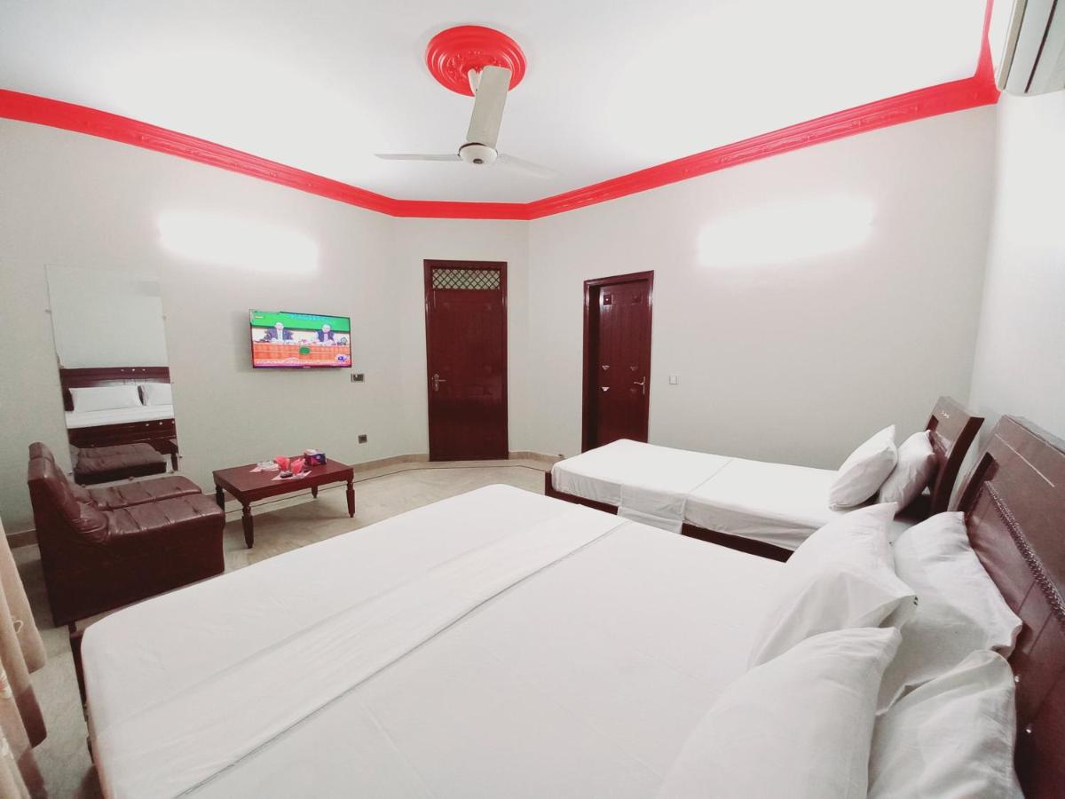 Cosy Inn Guest House Karachi - Housity