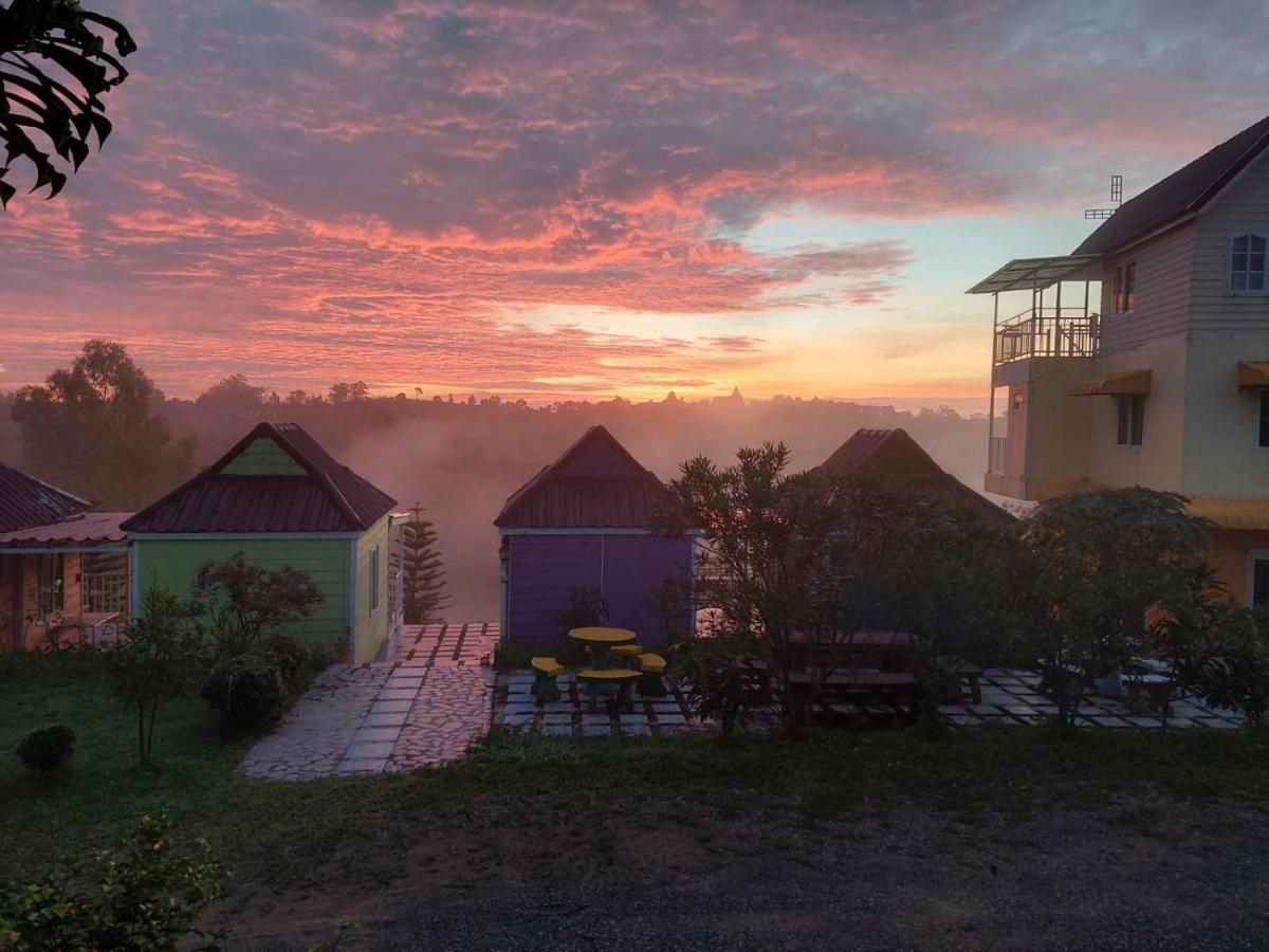 Lovely Farm - Housity