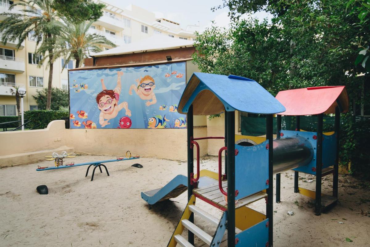 Zona de juegos infantil en Hotel Ivory Playa Sports & Spa
