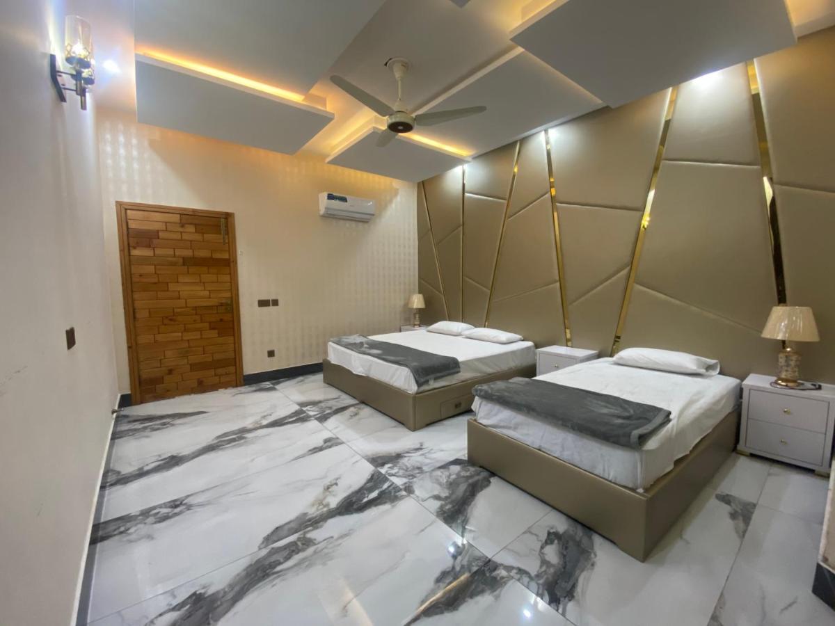 Burj Al Bahria Town Luxury Suites - Housity