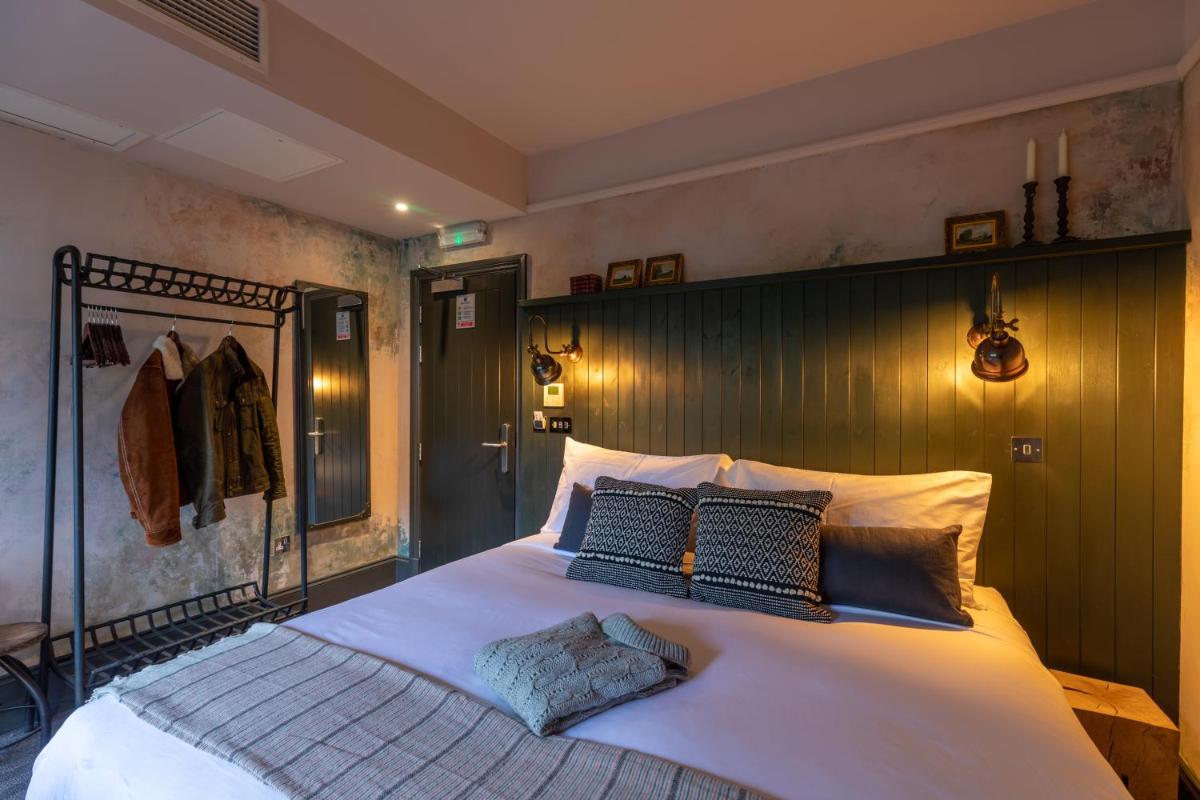 The Wolfpack Inn - Housity