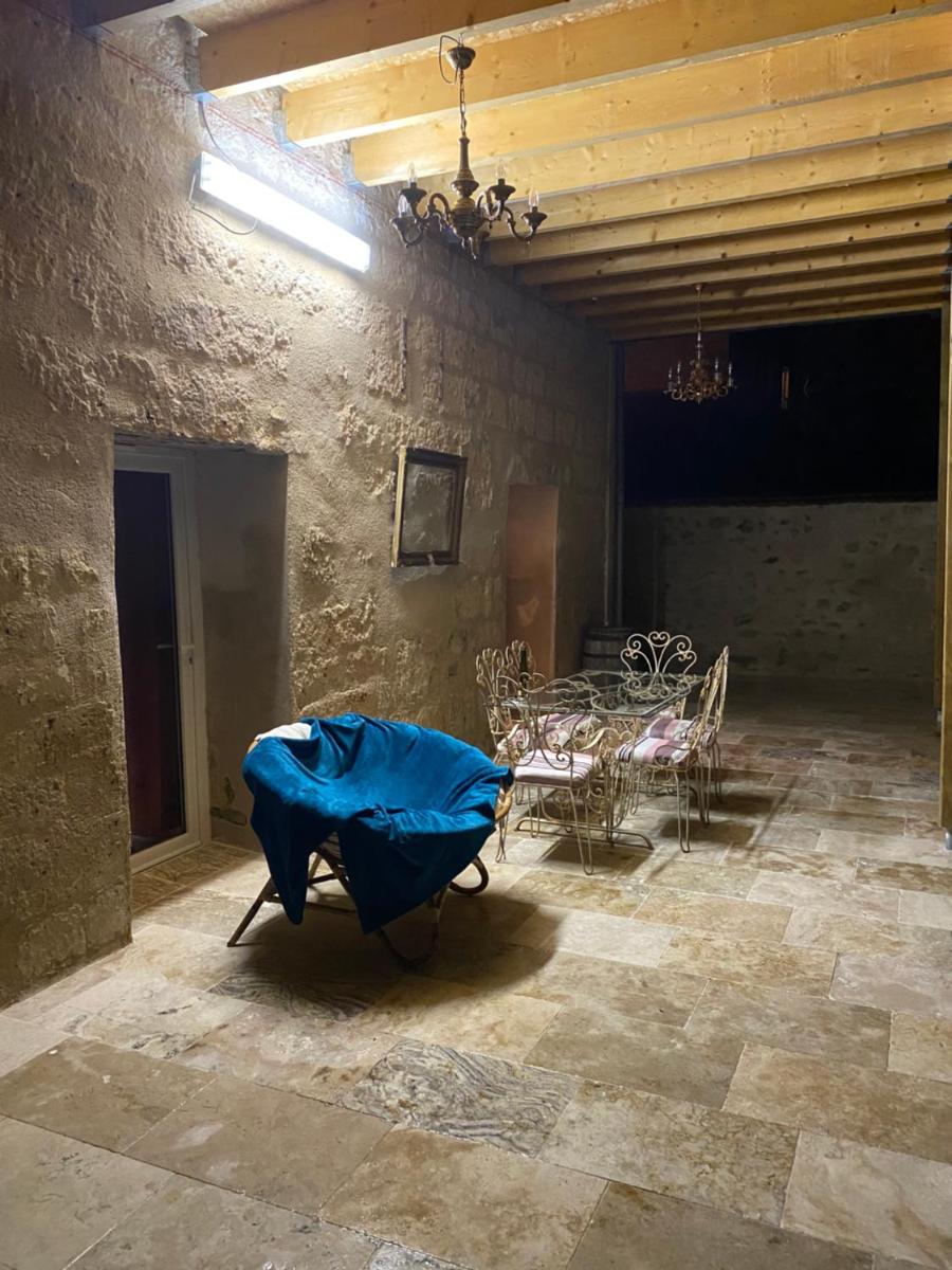 Chambre avec belle terrasse - Housity