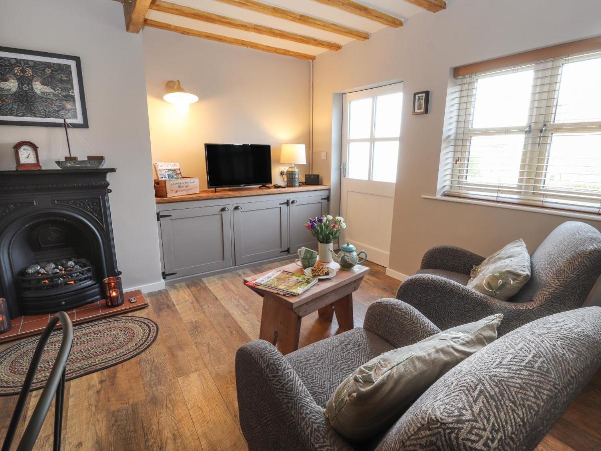 Sandstone Cottage - Housity