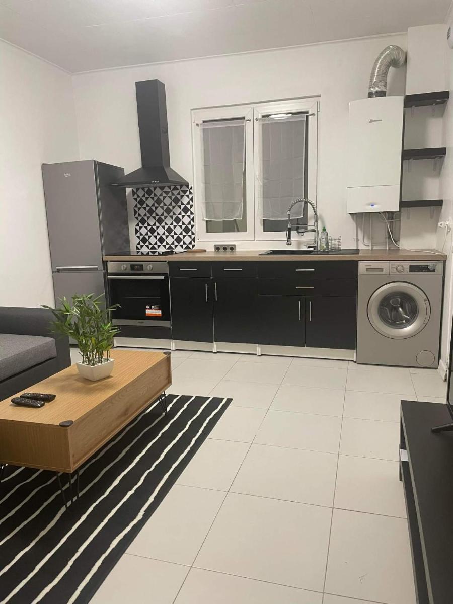 Appartements tout confort dans pavillon - Housity