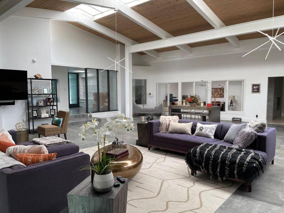 Suitetrails - Modern home steps away from cultural district