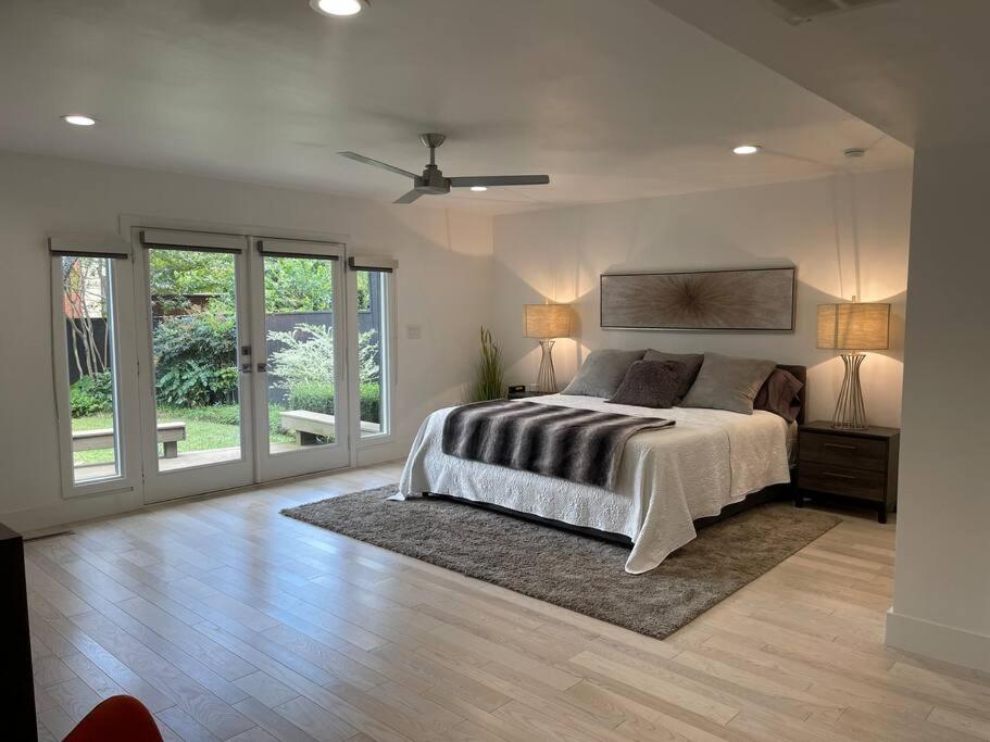 Suitetrails - Modern home steps away from cultural district