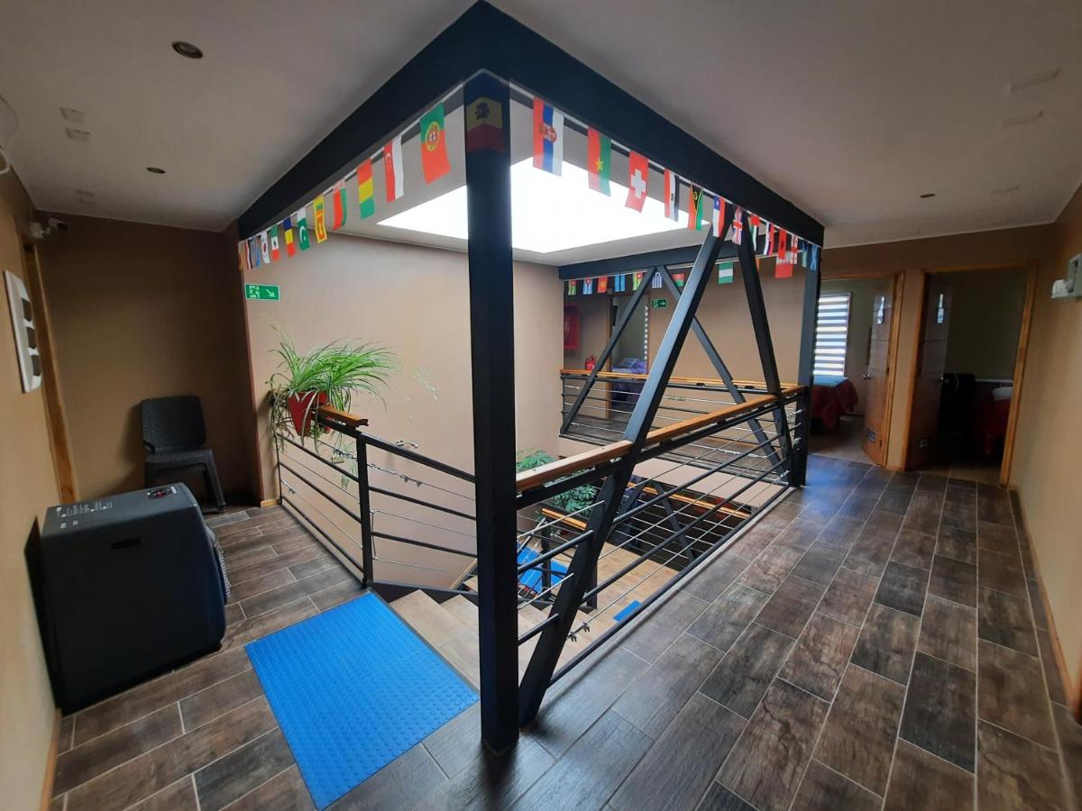 HOSTAL ARIES - Housity