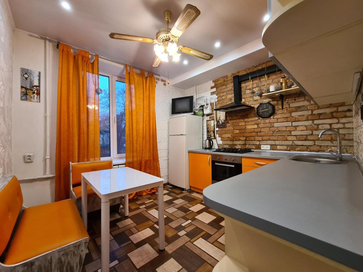 2-room View Apartment on Sobornyi Avenue 171, by GrandHome - Housity