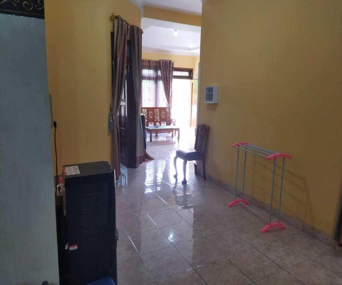 Algira Homestay Prambanan - Housity
