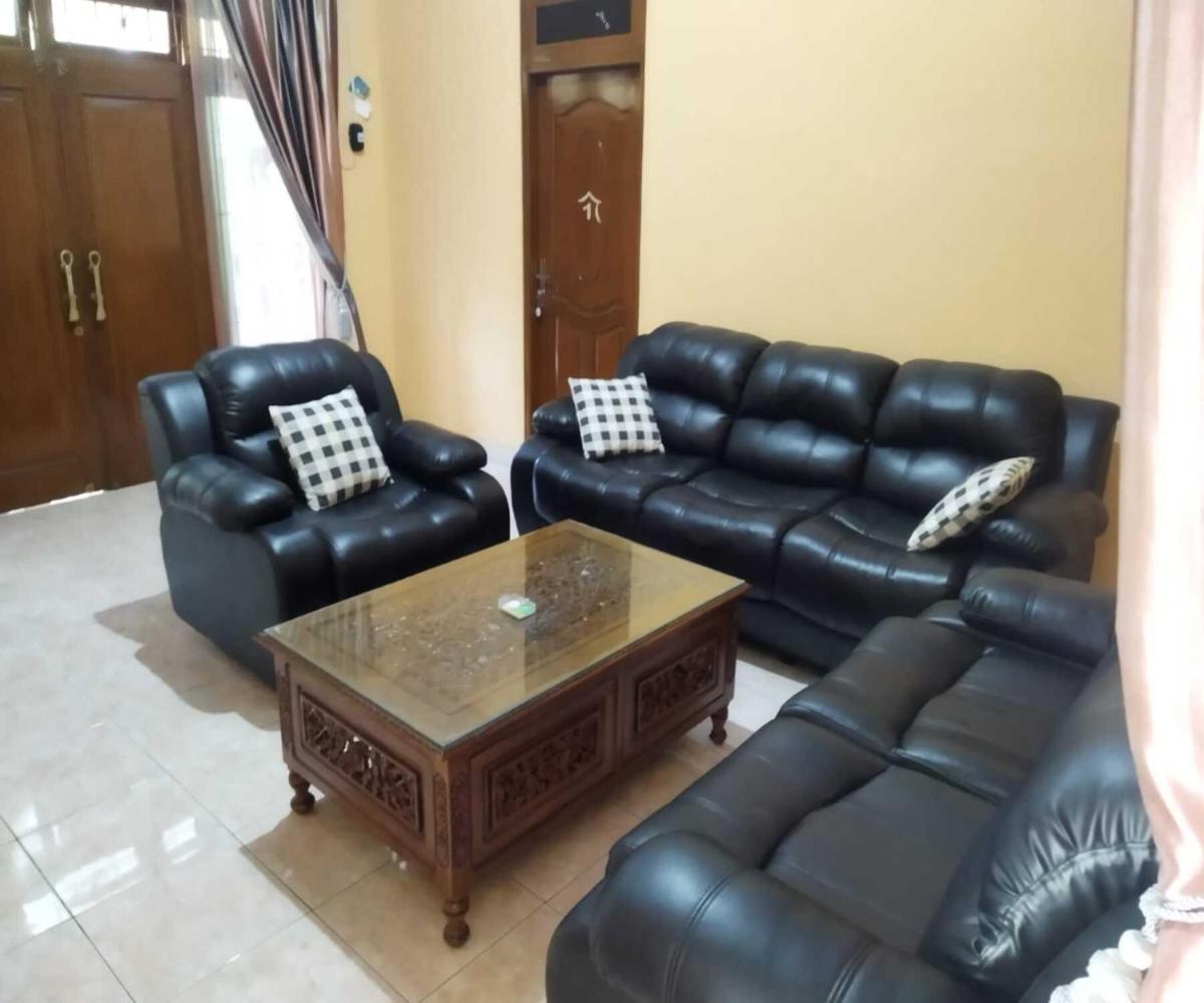Algira Homestay Prambanan - Housity