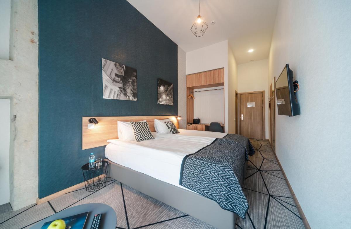 Suitetrails - Amarant Urban Hotel by CHM