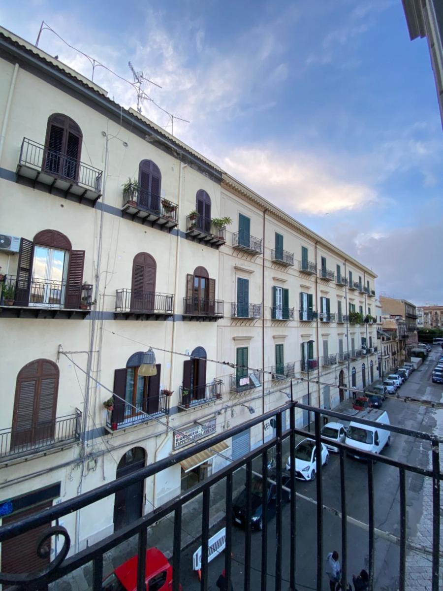 55 Aira Hotel - Housity