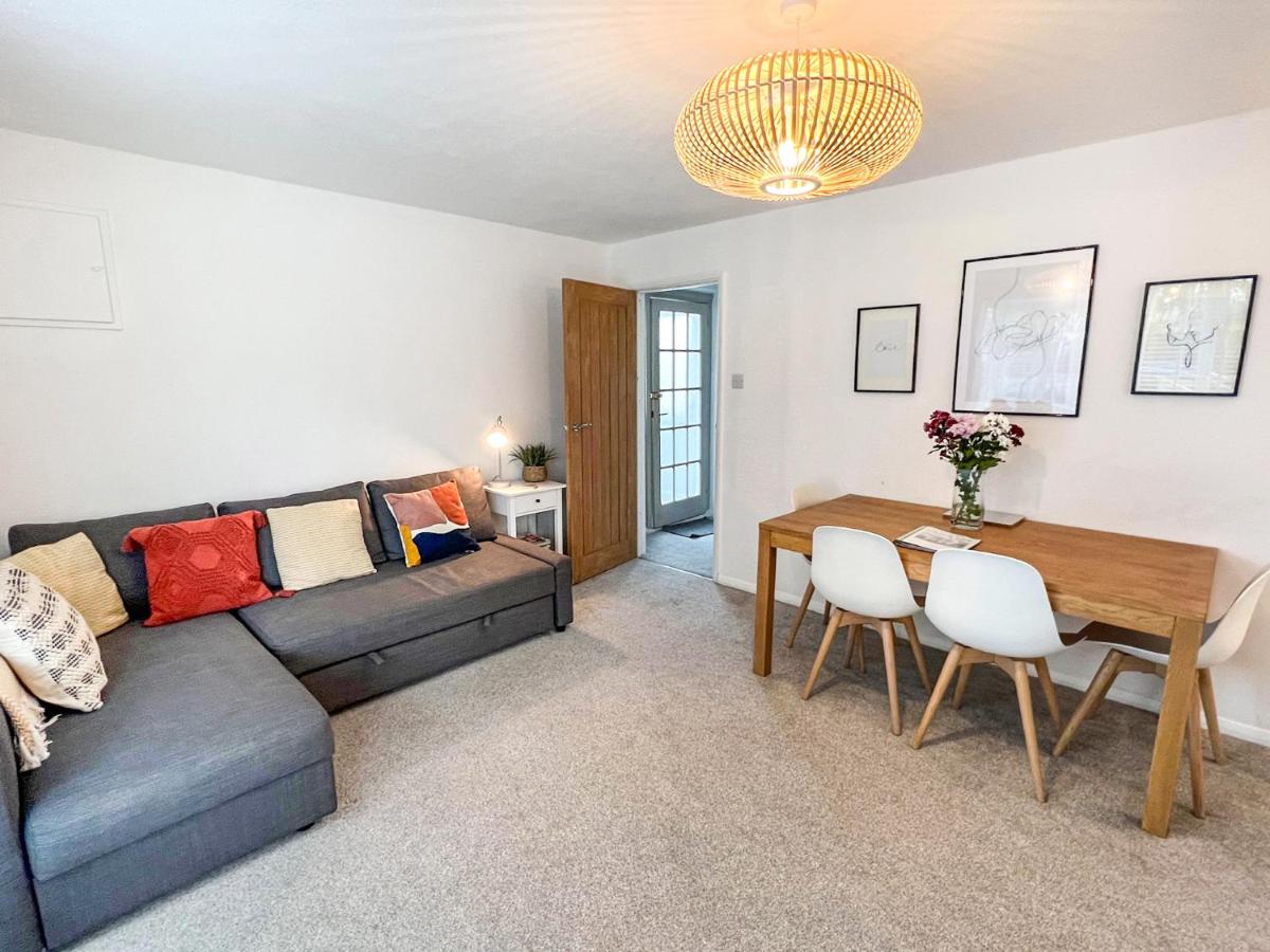 Willow View - Housity