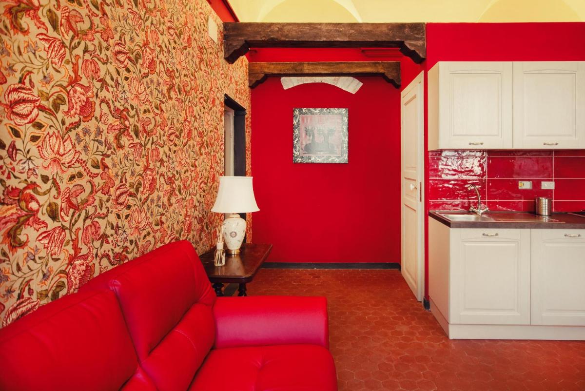 Suitetrails - Rainbow City Center Apartment by Wonderful Italy