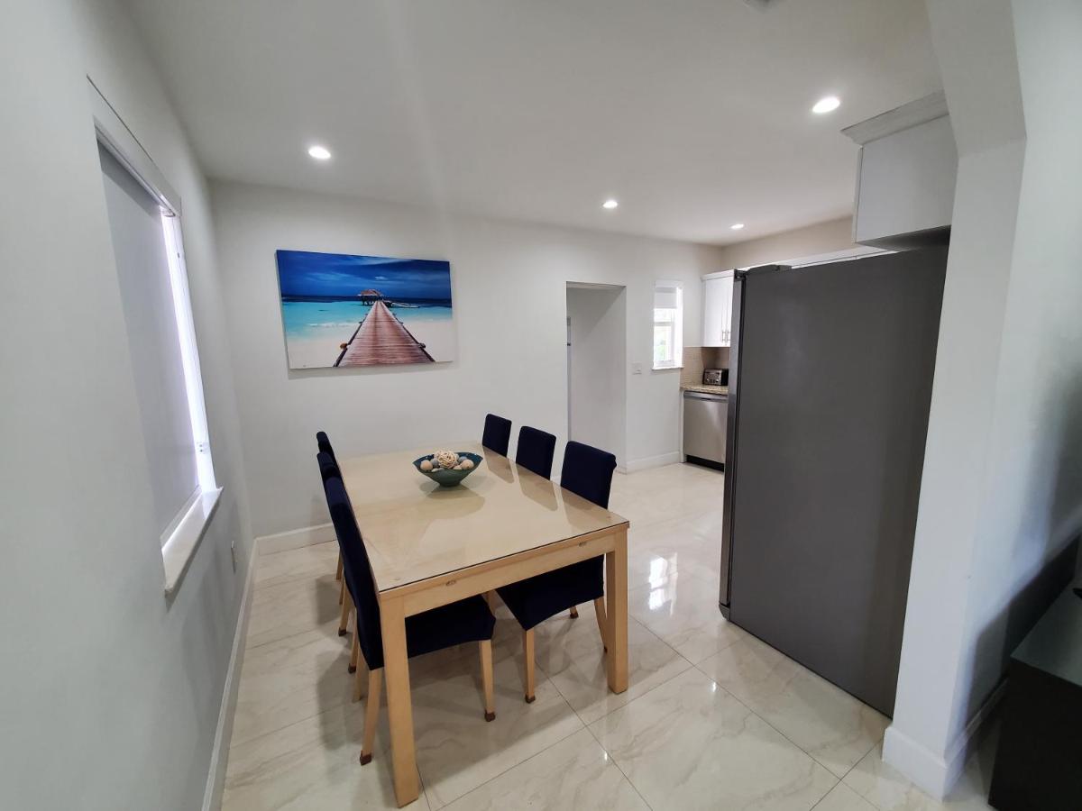 Miami-Airport Oasis VIP House - Housity