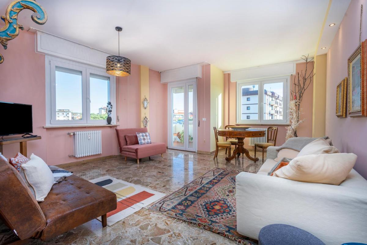 Lucilla Home - APT con WiFi nel cuore di Udine - Housity
