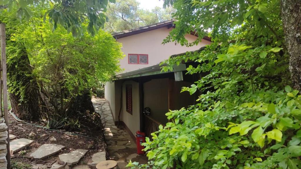 Casa Alto do Carmo (Proxima a Pousada Pirineus) - Housity
