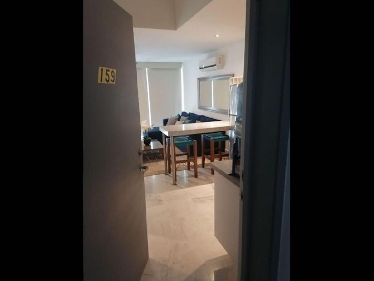 Aria Ocean 159 Flamingos - Housity