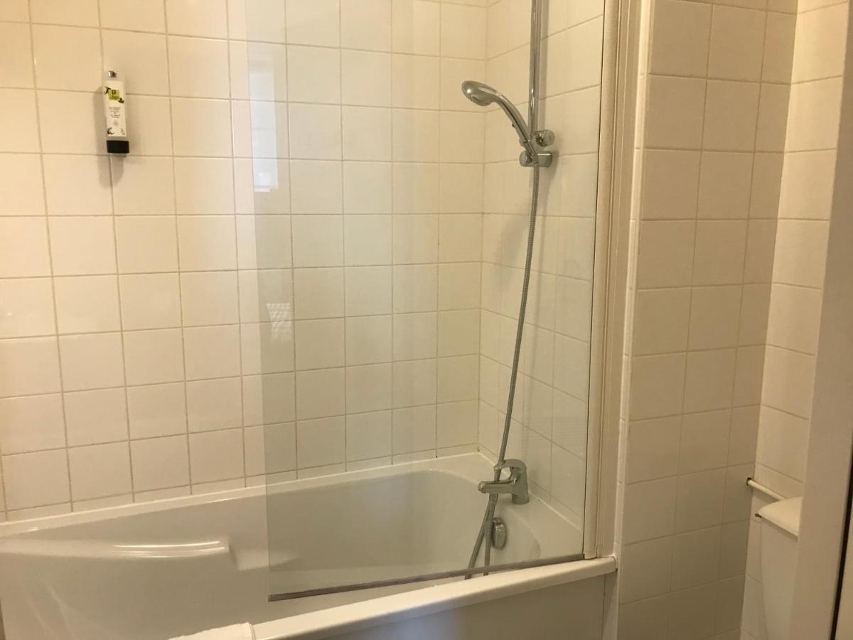 Logis hotel Saint-Joseph - Housity
