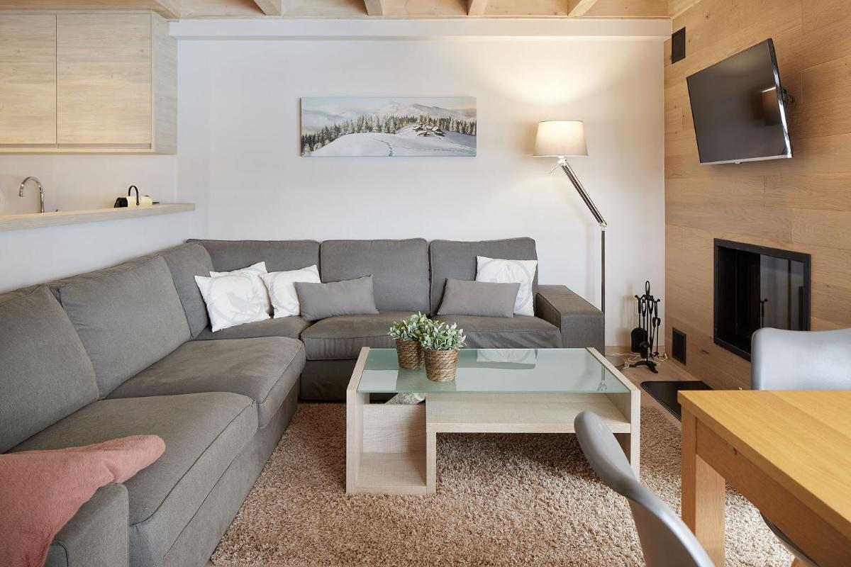 Val de Ruda Luxe 60 by FeelFree Rentals - Housity
