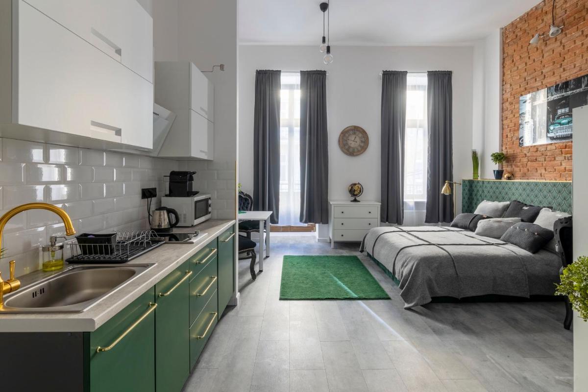 Suitetrails - BAST 18 Apartamenty Manufaktura Centrum Miasta Legionów 18 Parking bezpłatny