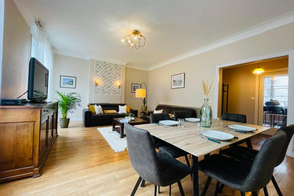 Suitetrails - Charming 3-bedroom apartment in the heart of Tours