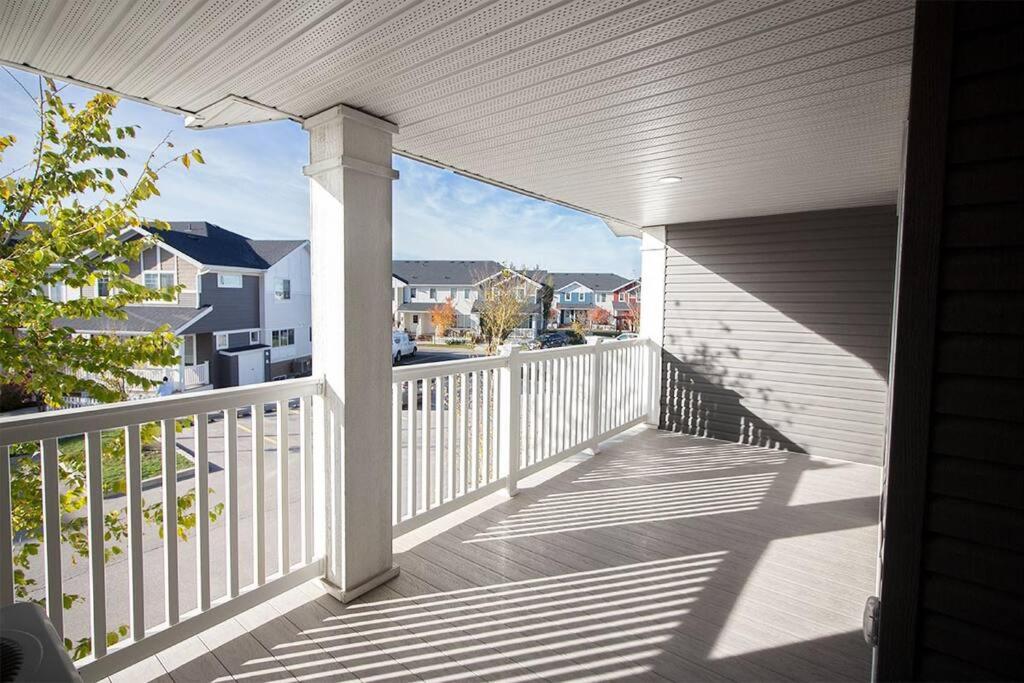 Luxurious 2 Bedroom Townhouse in south Winnipeg - Housity