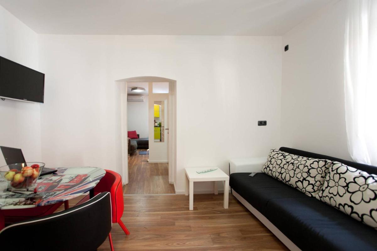 Apartments Top Center - Housity
