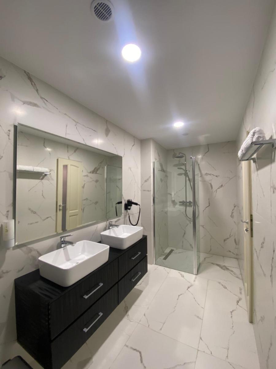 Ocaua Lui Cuza - Housity