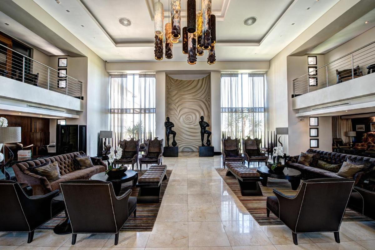 Royal Marang Hotel - Housity