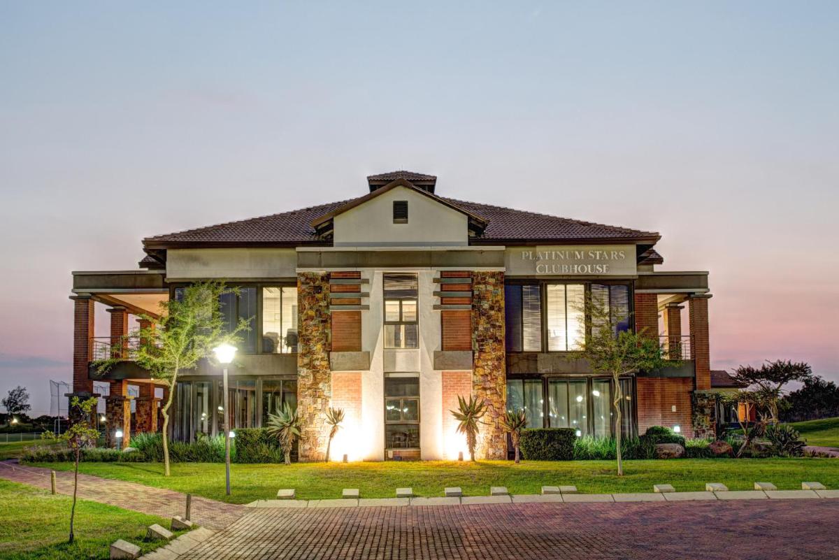 Royal Marang Hotel - Housity