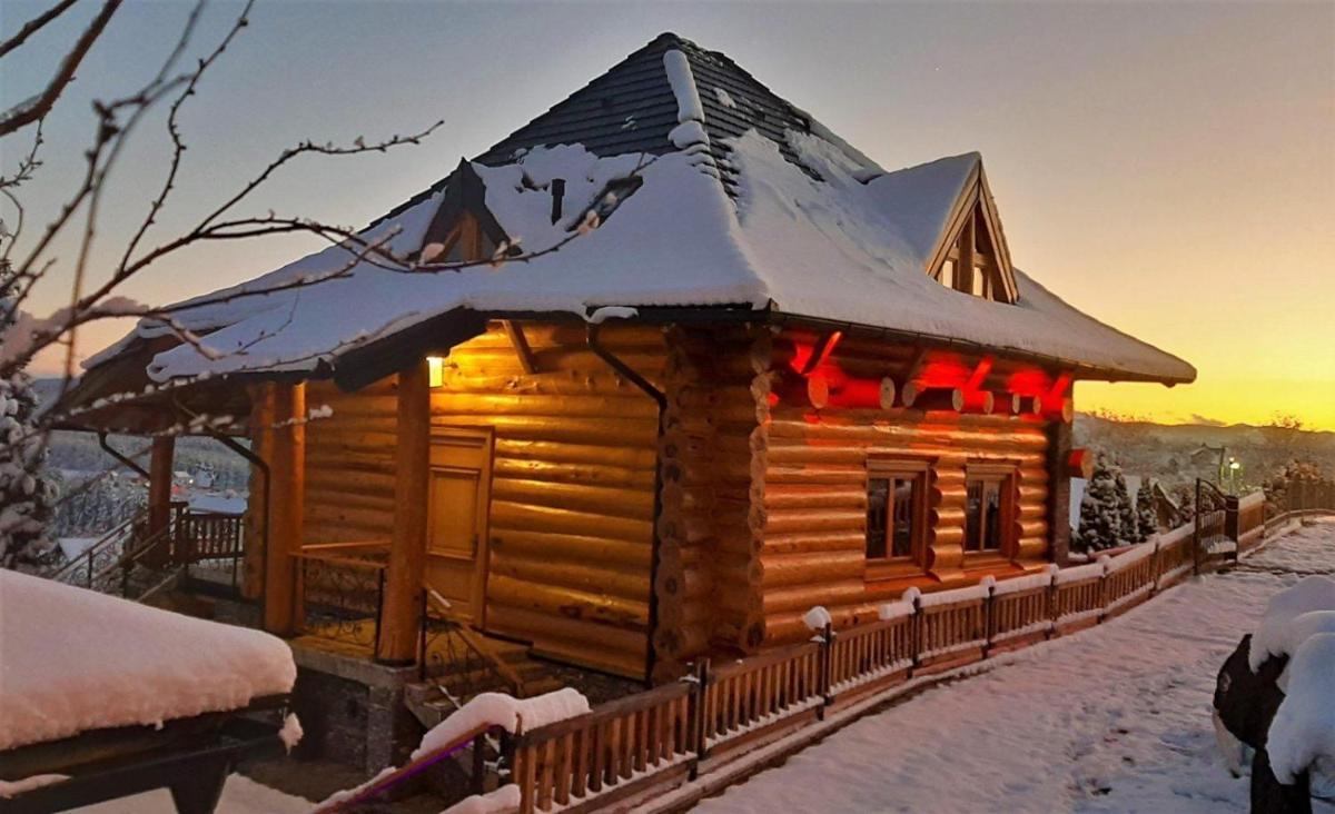 Mountain Dream House - Housity