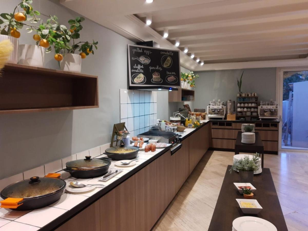 Comida en o cerca de este hotel