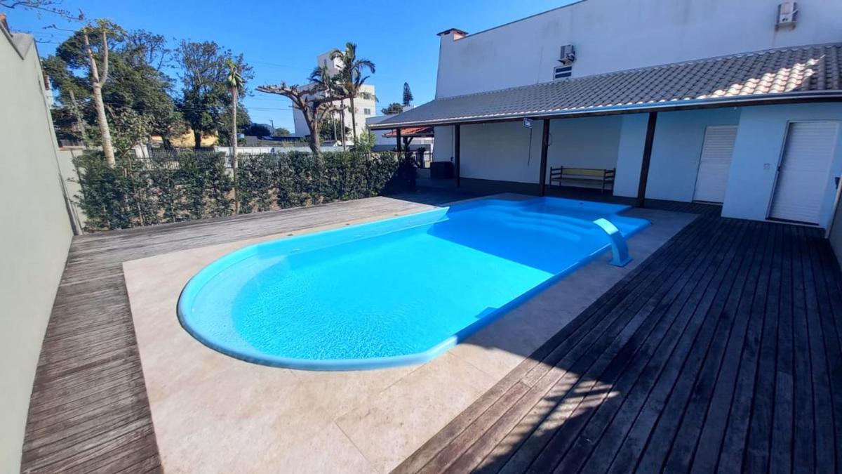 Hangar Pousada - Housity