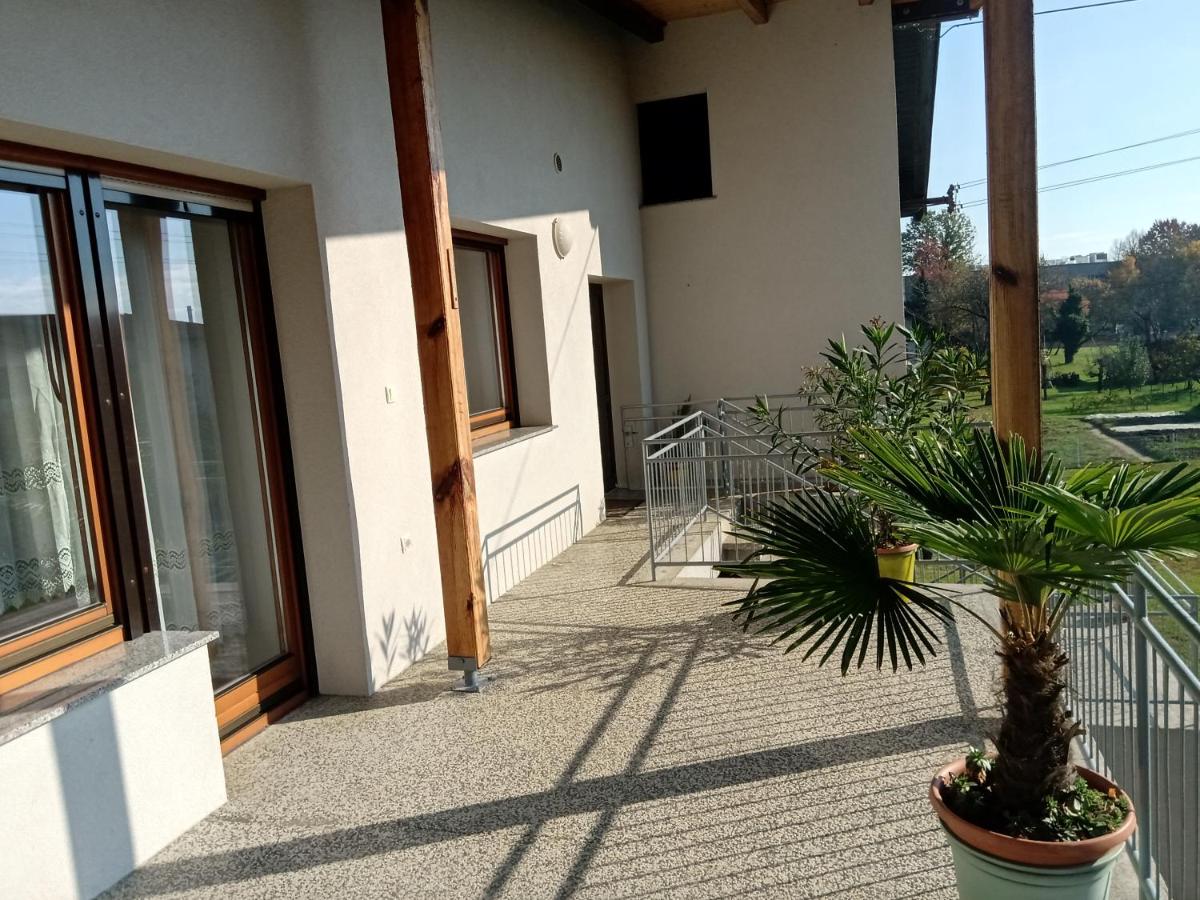 Holiday House Škorjanec - Housity