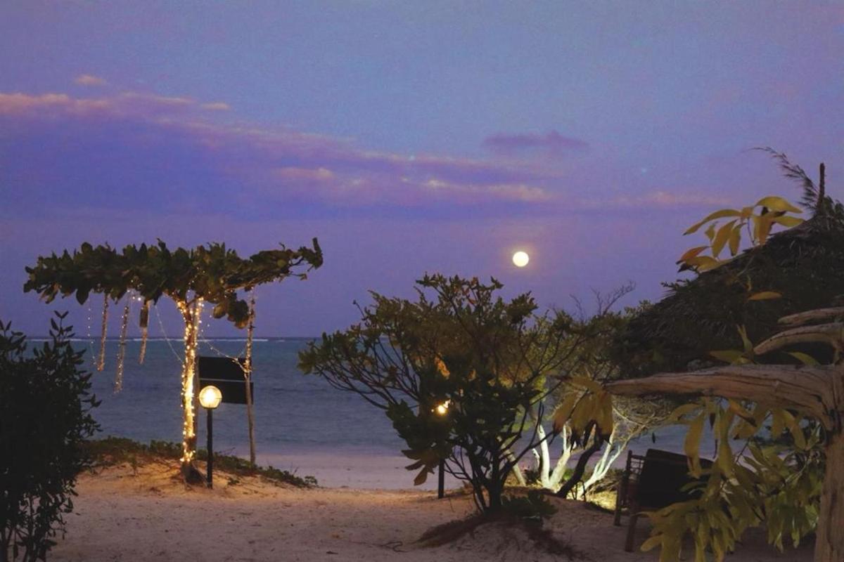 Kilimani Kwetu Beach Hotel - Housity