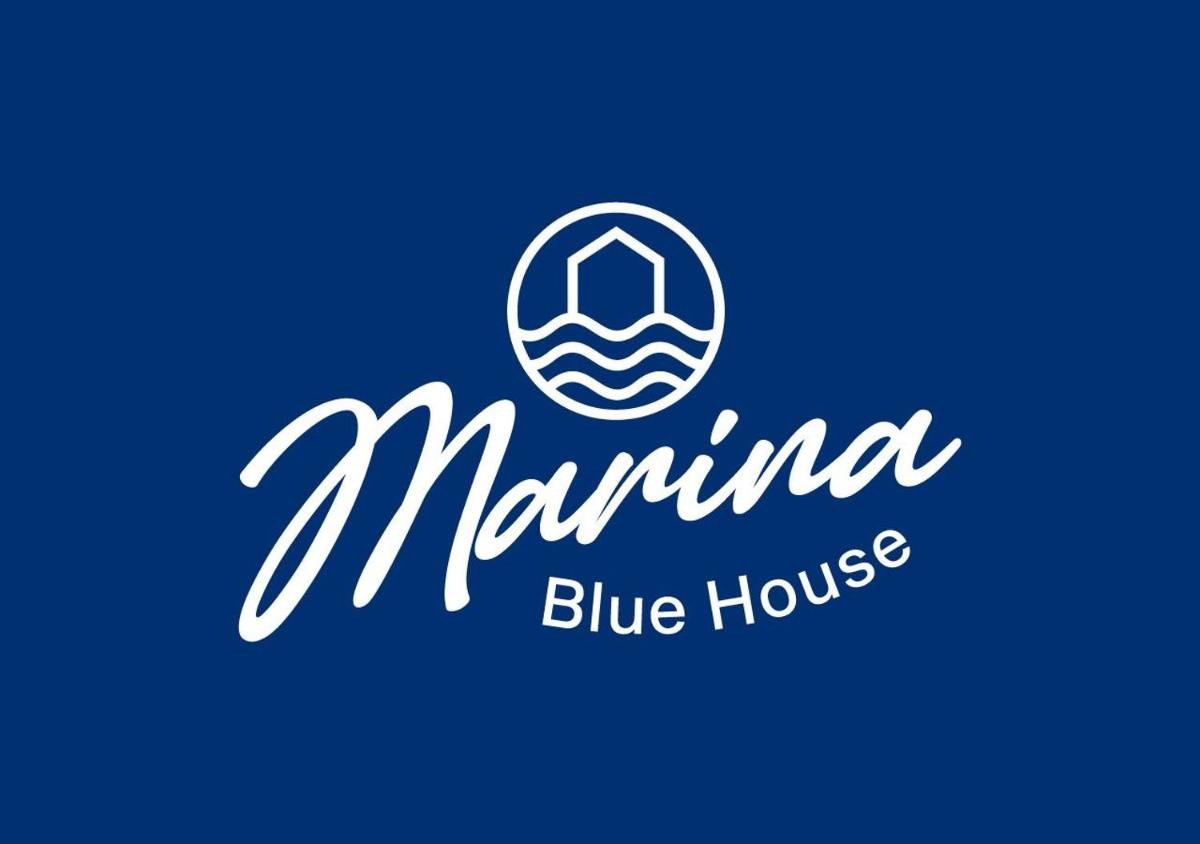 Marina Blue House - Housity