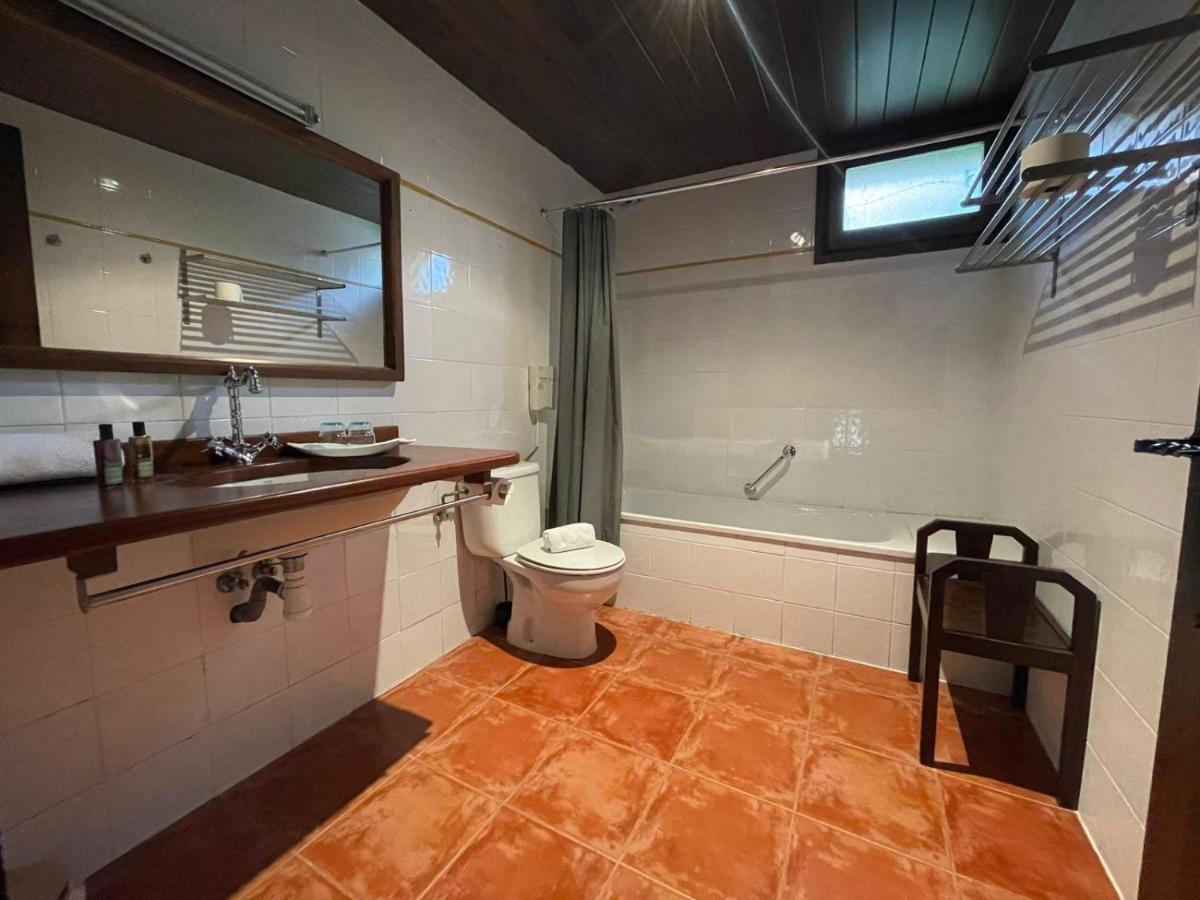 Hotel Cruells - Housity