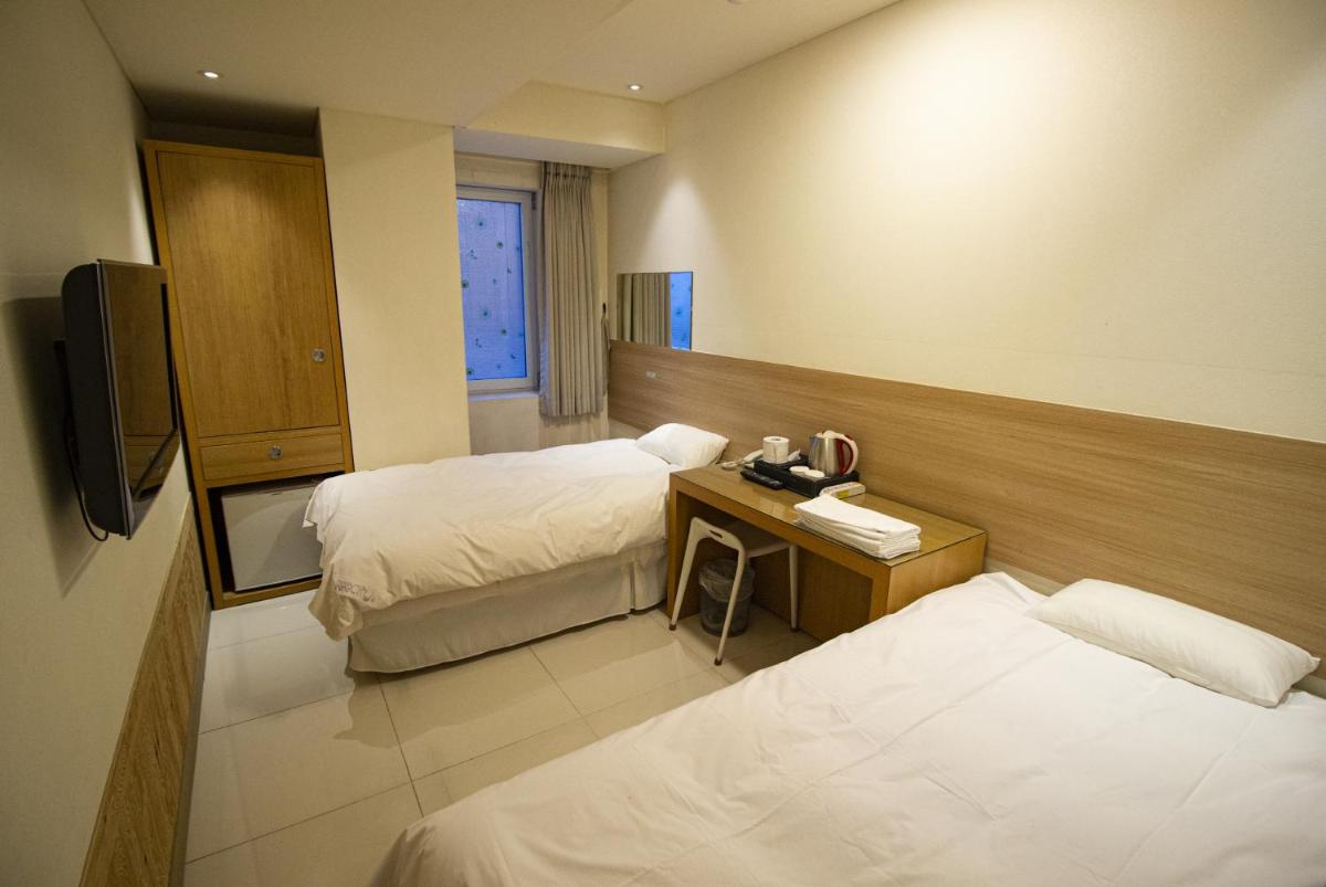 Hotel Irene City - Housity