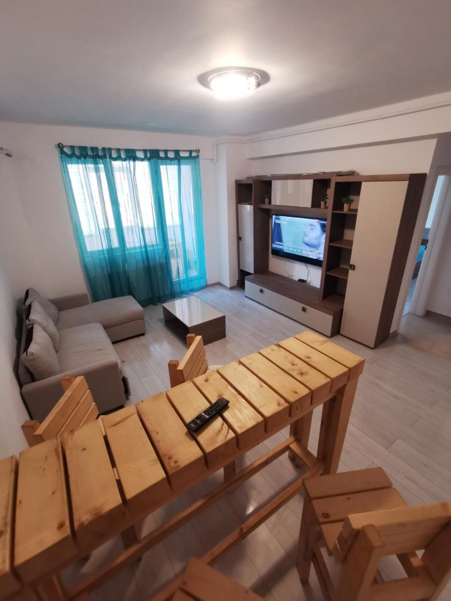 Rustic Apartment - Housity