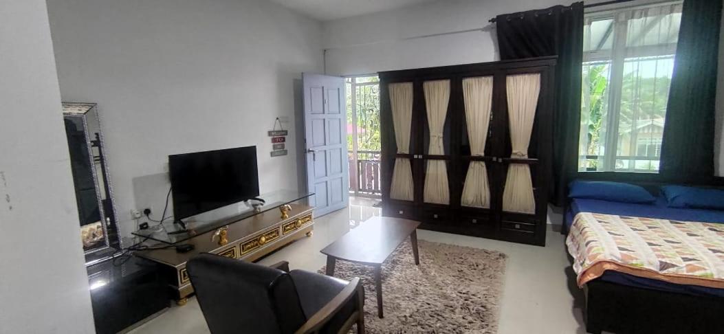 DD Empire Homestay - Housity