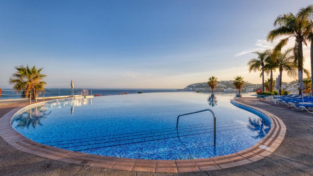 Piscina en o cerca de Playacálida